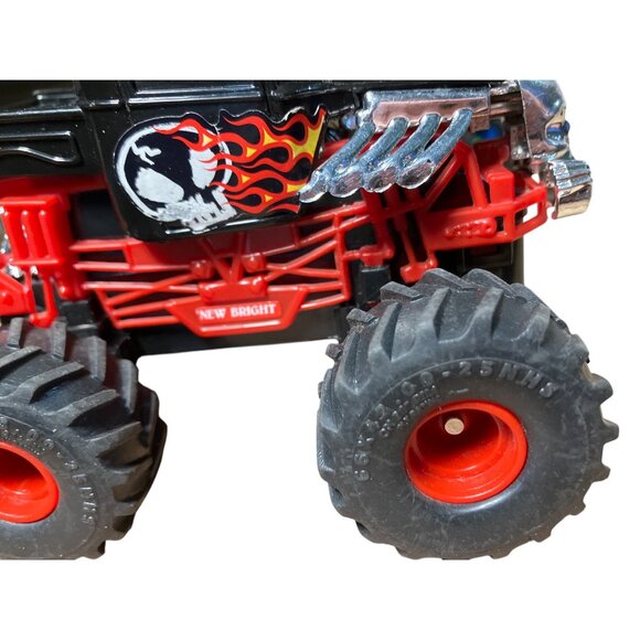 Monster Trucks Die-Cast & Plastic Toy Vehicles Lot of 6 - Picture 10 of 12